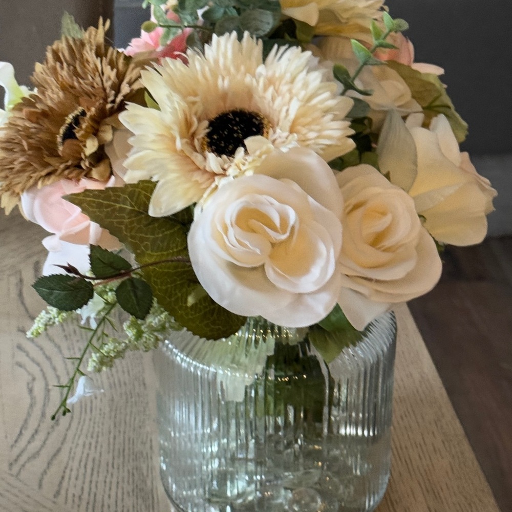 Elegant Cream and White Floral Arrangement in Glass Vase